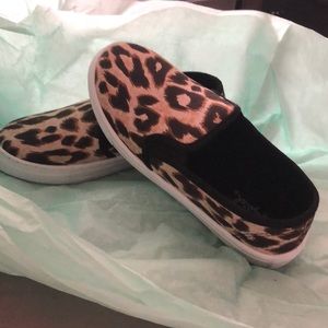 Cheetah print slip on shoes